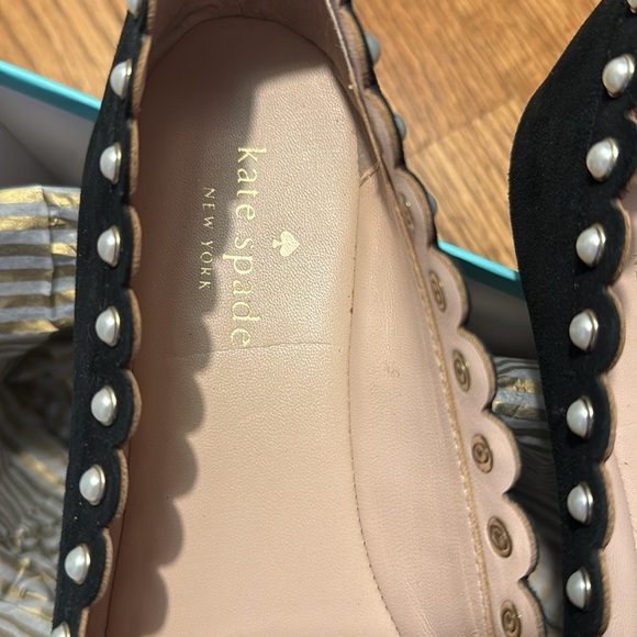 Kate Spade Black Suede Women's Shoes with Pearl Detailing- original box - Picture 2 of 4